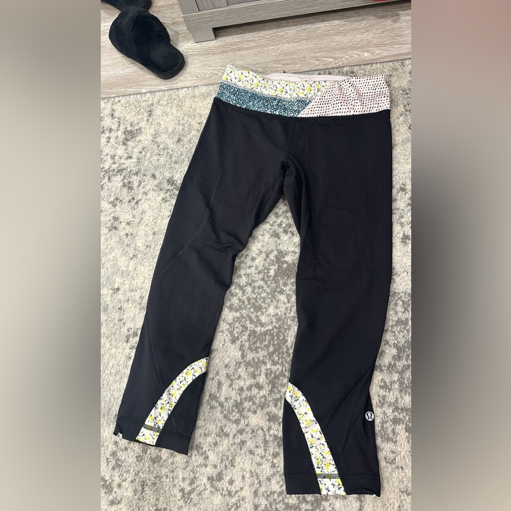 Lululemon leggings size 4